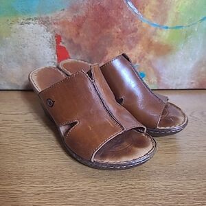 Born Slip On Wedge Womens Size 7 Leather Upper Peep Toe Brown Comfort